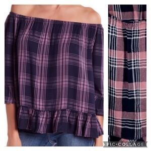 Beachlunchlounge flannel off shoulder /round  neck cozy plaid ruffle hem top EUC
